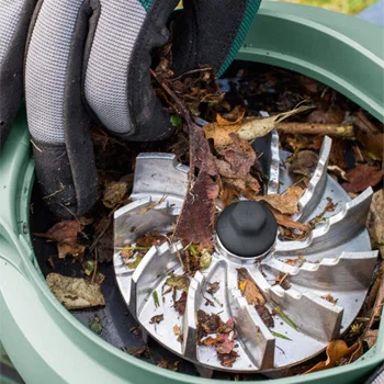 Bosch usisivač-duvač za lišće UniversalGardenTidy 06008B1000 Bosch usisivač-duvač za lišće UniversalGardenTidy 06008B1000