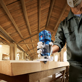 Bosch glodalica za ivice GKF 550 Professional 06016A0020 Bosch glodalica za ivice GKF 550 Professional 06016A0020