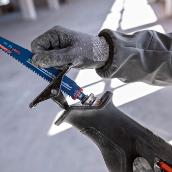 Bosch akumulatorska univerzalna testera-recipro GSA 185-LI 1x5,0 Ah 06016C0021 Bosch akumulatorska univerzalna testera-recipro GSA 185-LI 1x5,0 Ah 06016C0021