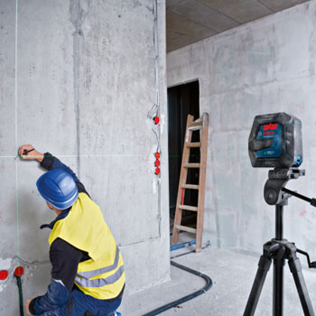 Bosch samonivelišući laser za linije sa zelenim zrakom 2 linije GLL 2-15 G + stativ + magnetni nosač 0601063W01 Bosch samonivelišući laser za linije sa zelenim zrakom 2 linije GLL 2-15 G + stativ + magnetni nosač 0601063W01