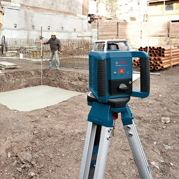 Bosch rotacioni laser GRL 400 H + BT 170 HD + GR 240 + LR 1 prijemnik + stativ + merna letva u koferu 061599403U Bosch rotacioni laser GRL 400 H + BT 170 HD + GR 240 + LR 1 prijemnik + stativ + merna letva u koferu 061599403U