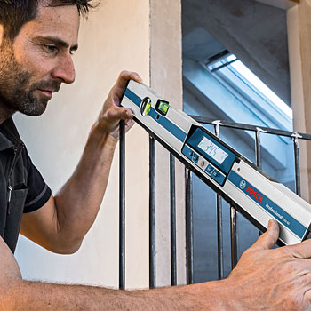 Bosch digitalni merač nagiba GIM 60 Professional 0601076700 Bosch digitalni merač nagiba GIM 60 Professional 0601076700