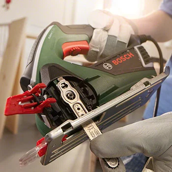 Bosch NanoBlade ubodna testera AdvancedCut 50 06033C8120 Bosch NanoBlade ubodna testera AdvancedCut 50 06033C8120