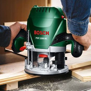 Bosch površinska glodalica POF 1200 AE 060326A100 Bosch površinska glodalica POF 1200 AE 060326A100