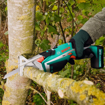 Bosch akumulatorska baštenska testera Keo 0600861900 Bosch akumulatorska baštenska testera Keo 0600861900