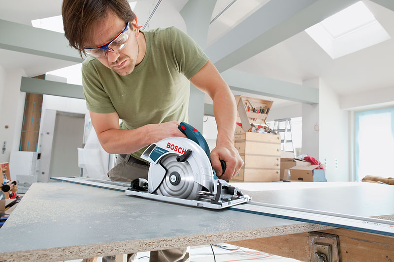 Bosch ručna kružna testera GKS 65 GCE Professional 0601668902 Bosch ručna kružna testera GKS 65 GCE Professional 0601668902