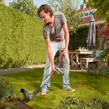 Skil trimer sa strunom 0730 F0150730AA Skil trimer sa strunom 0730 F0150730AA