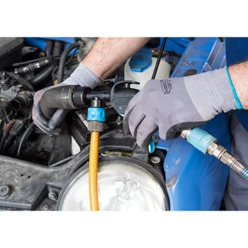 Akcijski komplet - Hazet pneumatski pištolj za čišćenje rashladnog sistema HZ-9048P-1 + Normfest sredstvo za čišćenje motora 500ml NF-2897-375-2