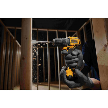 Dewalt akumulatorska bušilica odvijač 12V/2Ah DCD701D2 Dewalt akumulatorska bušilica odvijač 12V/2Ah DCD701D2