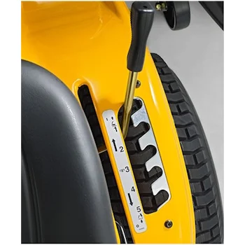 Cub Cadet traktorska kosilica sa korpom 8.1kW CC LT2 NR92 Cub Cadet traktorska kosilica sa korpom 8.1kW CC LT2 NR92