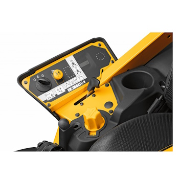 Cub Cadet traktorska kosilica 13.8kW CC XZ8 S137i Cub Cadet traktorska kosilica 13.8kW CC XZ8 S137i