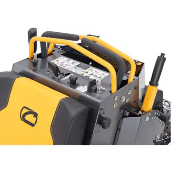 Cub Cadet traktorska kosilica Stand-on PRO X4 86-7