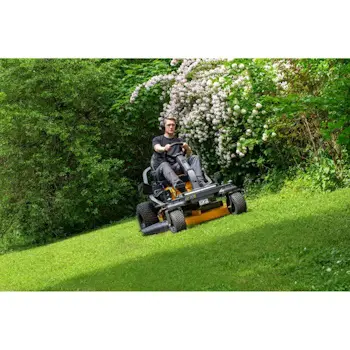 Cub Cadet traktorska kosilica zero-turn ZTS2 117 ULTIMA-6 Cub Cadet traktorska kosilica zero-turn ZTS2 117 ULTIMA-6