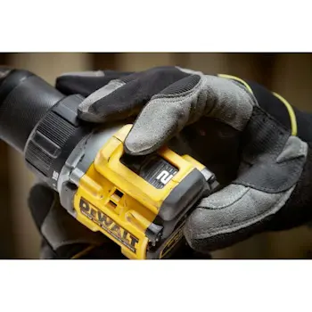 DeWalt akumulatorska bušilica-odvijač 18V XR Solo u TSTAK koferu DCD794NT-4 DeWalt akumulatorska bušilica-odvijač 18V XR Solo u TSTAK koferu DCD794NT-4
