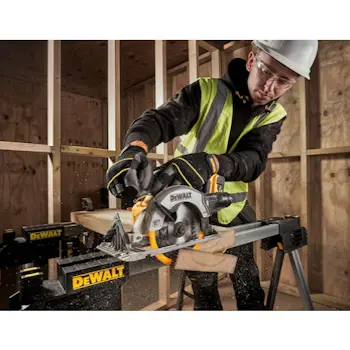 DeWalt aku cirkular 18V XR DCS565N-XJ DeWalt aku cirkular 18V XR DCS565N-XJ