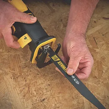 DeWalt aku univerzalna-recipro testera 18V XR Solo DCS367N-5