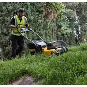 DeWalt akumulatorska kosilica Solo 18V DCMW564N-XJ-2