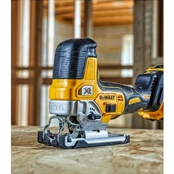 DeWalt akumulatorska ubodna testera Solo 18V DCS335N DeWalt akumulatorska ubodna testera Solo 18V DCS335N