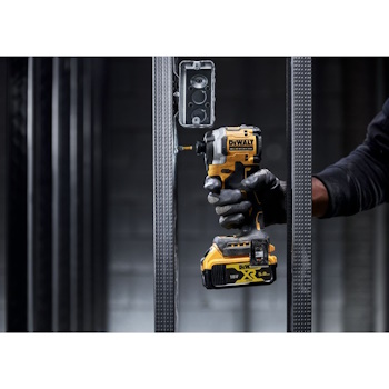 DeWalt akumulatorski udarni odvrtač Solo 18V XR DCF850NT-6