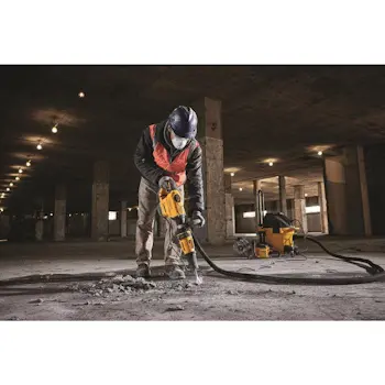 DeWalt elektro-pneumatski čekić za štemovanje SDS-Max 1350W D25832K DeWalt elektro-pneumatski čekić za štemovanje SDS-Max 1350W D25832K