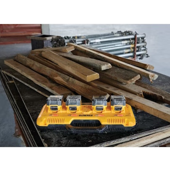 DeWalt višeportni simultani brzi punjač 12V/20V/60V DCB104-5