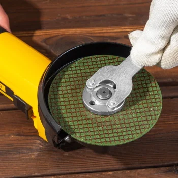 Deli brusilica ugaona AGDL-750 750W 115mm EDL-JM115-E1 Deli brusilica ugaona AGDL-750 750W 115mm EDL-JM115-E1