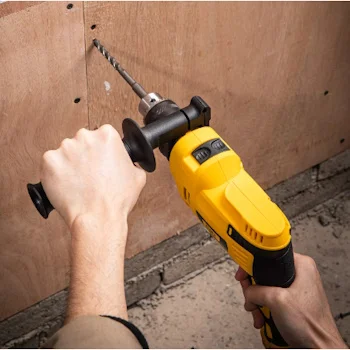 Deli električna udarna bušilica 650W 13mm EDL-CZ13-E1 Deli električna udarna bušilica 650W 13mm EDL-CZ13-E1