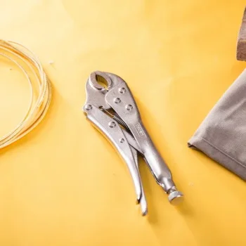 Deli grip klešta 220mm EDL2001 Deli grip klešta 220mm EDL2001