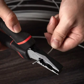 Deli kombinovana klešta Supreme 200mm DL0005 Deli kombinovana klešta Supreme 200mm DL0005