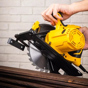 Deli kružna testera cirkular električna CSDL-1300 1300W 185mm EDL-YJ185-E1 Deli kružna testera cirkular električna CSDL-1300 1300W 185mm EDL-YJ185-E1