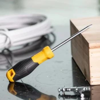 Deli set odvijača 9/1 EDL636009 Deli set odvijača 9/1 EDL636009