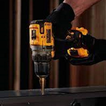 DeWalt aku bušilica bez baterije 12V XR DCD701N-4