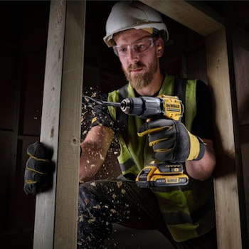 DeWalt aku bušilica odvijač 18V DCD100YD2T DeWalt aku bušilica odvijač 18V DCD100YD2T