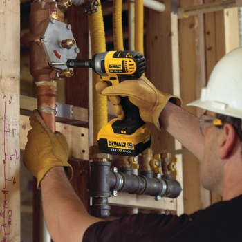 DeWalt udarni odvijač bez baterije 1/2 DeWalt udarni odvijač bez baterije 1/2