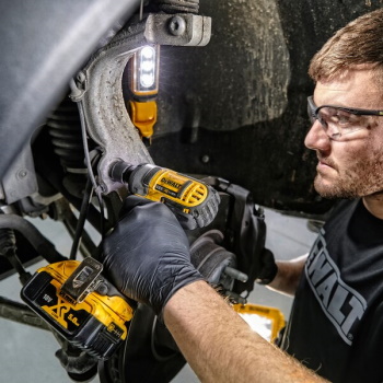 DeWalt udarni odvijač bez baterije 1/2 DeWalt udarni odvijač bez baterije 1/2