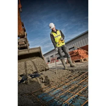 DeWalt akumulatorski vibrator za beton Solo DCE531N DeWalt akumulatorski vibrator za beton Solo DCE531N