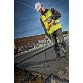 DeWalt akumulatorski vibrator za beton Solo DCE531N DeWalt akumulatorski vibrator za beton Solo DCE531N