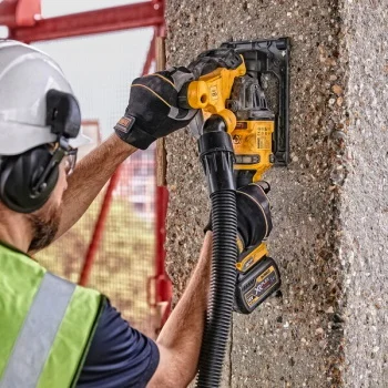 DeWalt akumulatorska šlicerica 54V 2x6.0Ah DCG200T2 DeWalt akumulatorska šlicerica 54V 2x6.0Ah DCG200T2