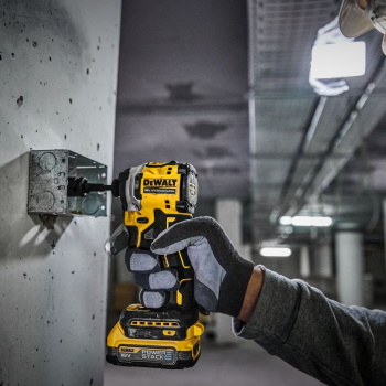 DeWalt aku udarni odvijač 18V Solo DCF850N-4