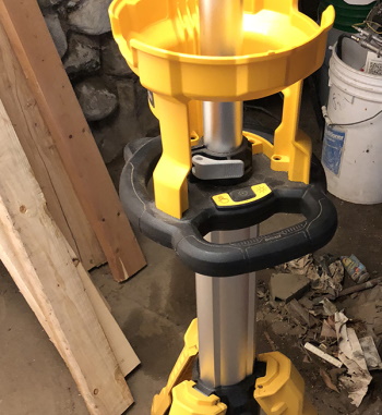 DeWalt stativ tripod LED DCL079-8