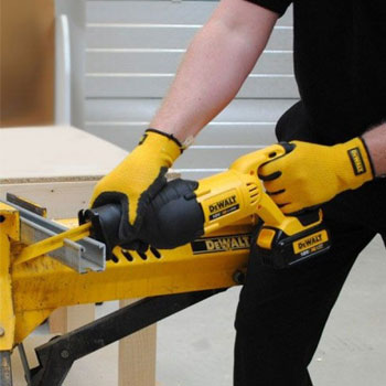 DeWalt aku testera lisičji rep DCS380M2-1