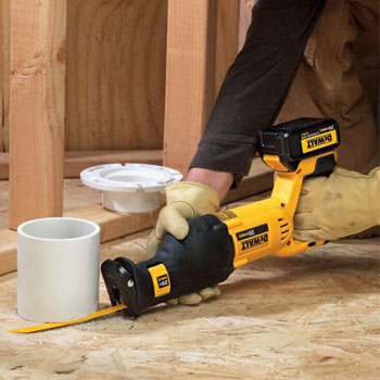 DeWalt aku testera lisičji rep DCS380M2 DeWalt aku testera lisičji rep DCS380M2
