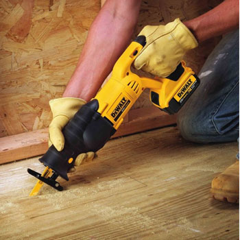 DeWalt aku testera lisičji rep DCS380M2-4