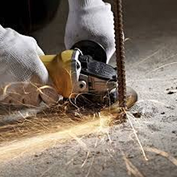 DeWalt ugaona brusilica 730W 115mm DWE4016 DeWalt ugaona brusilica 730W 115mm DWE4016