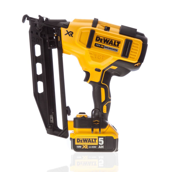 DeWalt aku zabijač eksera 18V DCN660P2