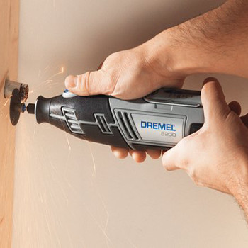 Dremel akumulatorski višenamenski alat 8200-1/35 F0138200JC Dremel akumulatorski višenamenski alat 8200-1/35 F0138200JC