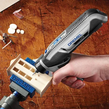 Dremel akumulatorski višenamenski alat Lite 7760-15 F0137760JA Dremel akumulatorski višenamenski alat Lite 7760-15 F0137760JA