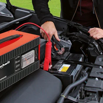 Einhell punjač akumulatora CC-BC 10 E 1050821-3