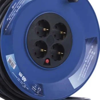 Emos motalica sa četvorostrukim jezgrom i termo osiguračem 40m P09240M Emos motalica sa četvorostrukim jezgrom i termo osiguračem 40m P09240M