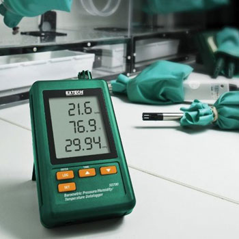 Extech merač i zapisivač temperature, vlage i vazdušnog pritiska SD 700-1